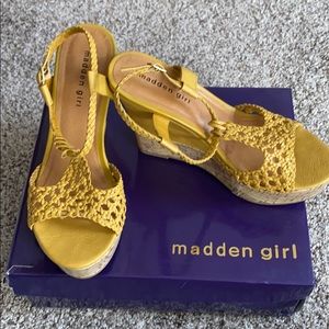 Madden Girl Wedges